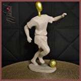 Modern Futbolcu Heykeli – Eşsiz Altın ve Taş Sanat Tasarımı - Mükemel orijinal tasarım