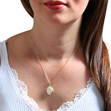 Altın V Harfi Sedef Taşlı Kolye (KLY0077)