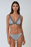 Kom Koma Desenli Üçgen Bikini Siyah