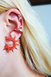 ÇİFTLİ, TURUNCU NEON SPIKEY FLOWER GÜMÜŞ KÜPE