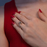  G Renk Toplam 0.82 Karat Pırlanta Kolu Taşlı Tektaş Yüzük