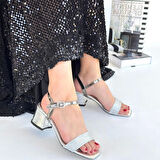 Feori Platin Rugan Topuklu Ayakkabı