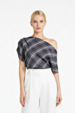 Kadın Tek Omuzlu Asimetrik Kesim Regular Fit Kayık Yaka Kareli Kısa Kollu Bluz - Şık Kadın Bluz