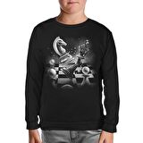 Chess Game with a Broken Queen Siyah Çocuk Sweatshirt