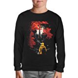 Girl with Yellow Coat Watching Eiffel Tower Siyah Çocuk Sweatshirt