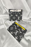 Unisex Kartlık Louise Vuitton Desenli, 1. Sınıf Vinlex Deri, 7 Tane Kart Koyma Cepli