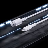 Juo 12W 2.4A USB-A to Lightning iPhone iPad ile Uyumlu Silikon Hızlı Şarj ve Data Kablosu Beyaz 1