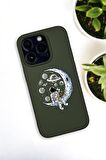 iPhone 14 Pro Uyumlu Keyifli Astronot Desenli Premium Silikonlu Haki Lansman Telefon Kılıfı