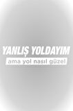 Yanlış Yoldayım Ama Yol Nasıl Güzel Oto Cam Sticker Beyaz 20*5,5 Cm
