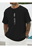 Erkek Oversize Siyah Dikey Baskılı T-shirt
