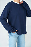Kadın Lacivert Yakası Renk Detaylı Sweatshirt