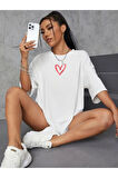 Kadın Kırmızı Kalp Baskılı Oversize T-shirt