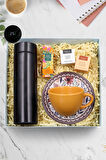 500 Ml Siyah Dereceli Termos & 2'li Teashop Bitki Çayı & Mini Kolonya & Fincan Hediye Seti