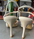 METAL DETAYLI ÇOK RAHAT ÇOK ŞIK BİLEKTEN TAŞLI SPOR ŞIKLIK GECE-GÜNDÜZ İÇİN ABİYE AYAKKABI