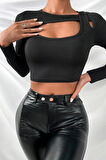 Kadın Siyah Göğüs Dekolteli Çapraz Askılı Uzun Kollu Crop Top Bluz