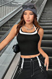 Kadın Beyaz Siyah Çift Renk Çapraz Askılı Crop Top Bluz