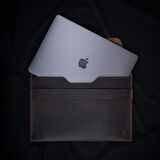 minimal X Apple 13 inç Macbook Kılıfı - Gerçek Deri ve El Yapımı - Minimalist Tasarım - Kestane Kahverengi