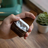 minimal X Apple Airpods Pro 1. Nesil Kılıf - Gerçek Deri ve El Yapımı - Minimalist Tasarım - Taba