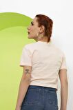 KADIN BURGU DETAYLI  BASKILI CROP T-SHIRT