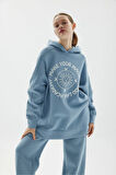 UZUN TUNIC BOY OVERSIZE KAPŞONLU BASKILI YIRTMAÇLI SWEATSHIRT