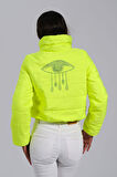 Markano Neon Yeşil Sırtı Taş Baskılı Dik Yaka Kısa Şişme Mont