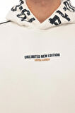 Miron Beyaz Kapüşon Baskılı Üç İplik Oversize Sweatshirt- 2440