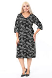 Kadın Siyah Çiçek Desenli Truvakar Kol Büyük Beden Esnek Kışlık Elbise