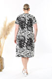 Kadın Siyah Beyaz Tropikal Desen Midi Elbise