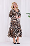 Kadın Kahve Leopar Desen Kruvaze Yaka Büyük Beden Esnek Maxi Elbise