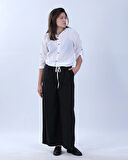 Kapüşonlu Bağcıklı Rahat Kesim Beyaz Gömlek