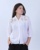 Dantel İşlemeli Beyaz Gömlek