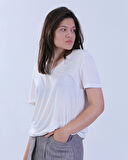 İpeksi Modal Kumaş V Yaka Tişört