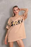 CANSUYILMAZ Unisex Bisiklet Yaka Baskılı Oversize T-Shirt - Bej