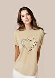 Leopar Desenli ve Kalp Baskılı Tasarım T-Shirt