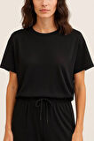 Yumuşak ve Esnek Dokulu Modal Scuba Kumaş Kısa Kollu Bisiklet Yaka Kadın T-Shirt