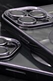 iPhone 13 Pro Max Uyumlu MagSafe Özellikli Mor Renkli Kenarlı Lazerli Şeffaf Kılıf Lens Korumalı