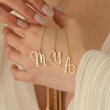 925 Ayar Gümüş Minimal Kalp Detaylı Harf Kolye