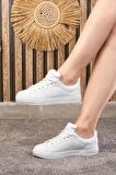 Günlük Kadın Sneaker Bağcıklı Yıldız Detaylı Tırtıklı Taban Oval Burunlu Rahat Spor Ayakkabı 602