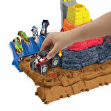 Nessiworld Hot Wheels Monster Trucks Muhteşem Çarpışma Arenası Oyun Seti HNB96