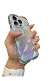 iPhone 15 Pro Uyumlu Geometrik Dilimli Hologramlı Baklava Şişme Puf Koruyucu Kapak Kılıf