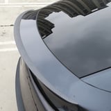 TESLA MODEL Y JUNİPER İÇİN UYUMLU SPOİLER MAT KARBON