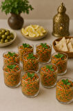 10’lu Şeffaf Sunum Kabı – 300 ml | Tatlı, Salata ve Aperatif Servisi İçin Pratik Kullanım