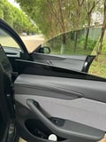 TESLA MODEL Y JUNİPER İÇİN UYUMLU KAPI DÖŞEMESİ ÜST KISIM KAPLAMA 4 PARÇA MAT KARBON