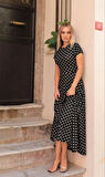 Kadın Kısa Kollu Bisiklet Yaka Puantiyeli Maksi örme Krep Elbise