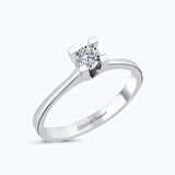 Pırlanta Tektaş Yüzük