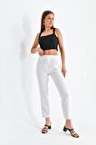 Yüksel Bel Pileli Dar Paça Beyaz Kadın Pantolon