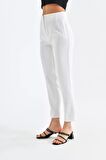 Yüksel Bel Pileli Dar Paça Beyaz Kadın Pantolon