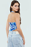 Yazlık Soyut Desenli Crop Bluz Boyundan Bağlamalı Örme Tül Kumaş Modern Stil Şık Görünüm