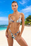 Desenli Üçgen Bikini Takımı Ergonomik Kesim Özel Tasarım Yüksek Konfor
