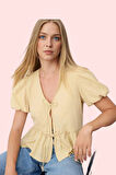 Kadın V Yaka Bağlamalı Kısa Kollu Dokuma Gömlek Günlük Kullanım Yaz Aylarının Vazgeçilmezi